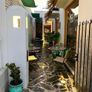 Aires Mediterraneos Apartment